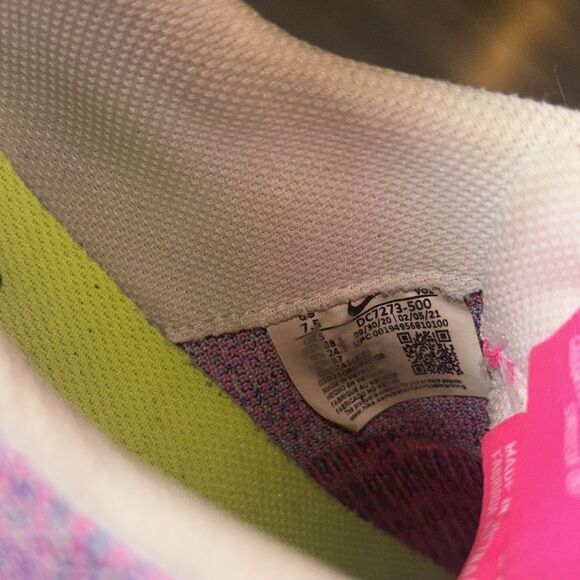 Nike Air Force 1 Crater Flyknit Sneakers Fuchsia Glow Pink - Picture 7 of 9